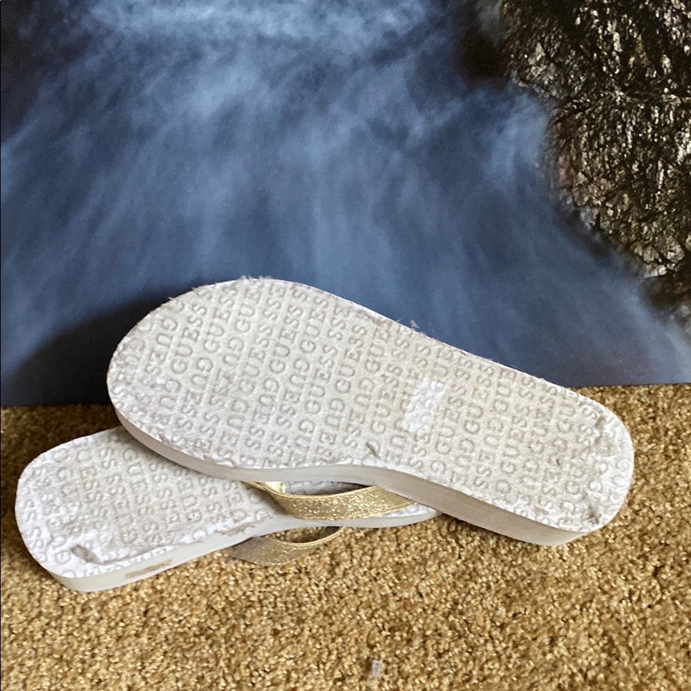 Guess Women's Gold Flip Flops - Picture 7 of 7